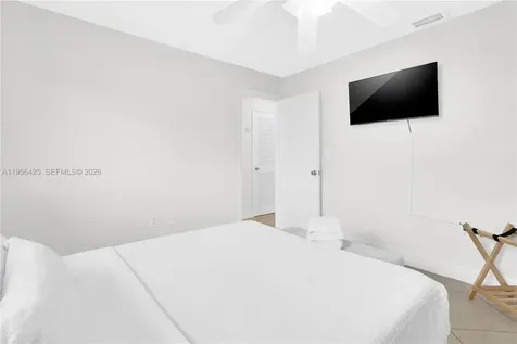 3210 SW 24th Terrace Miami FL 33145