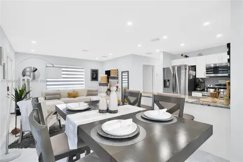 3210 SW 24th Terrace Miami FL 33145