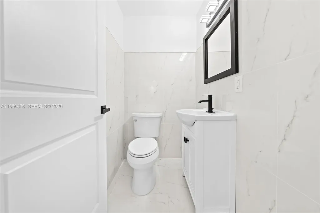 405 Bontona Avenue Fort Lauderdale FL 33301