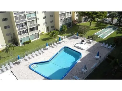 301 NE 14th Avenue Hallandale Beach FL 33009