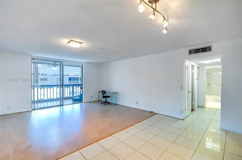 301 NE 14th Avenue Hallandale Beach FL 33009