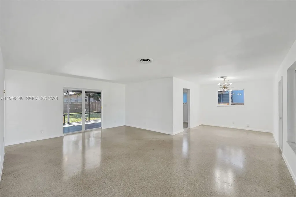 3816 W Park Road Hollywood FL 33021