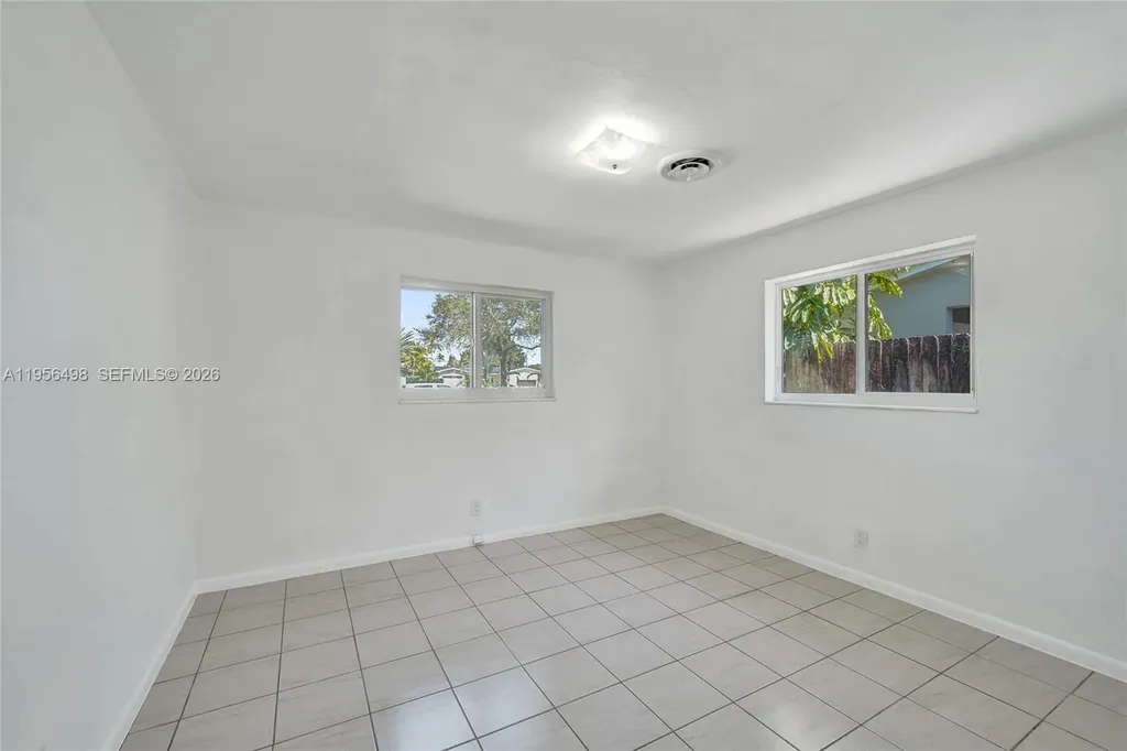 3816 W Park Road Hollywood FL 33021