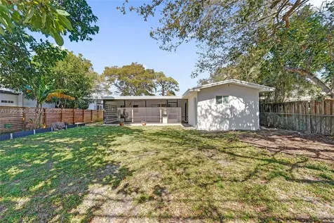 3816 W Park Road Hollywood FL 33021