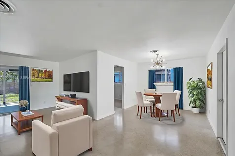 3816 W Park Road Hollywood FL 33021