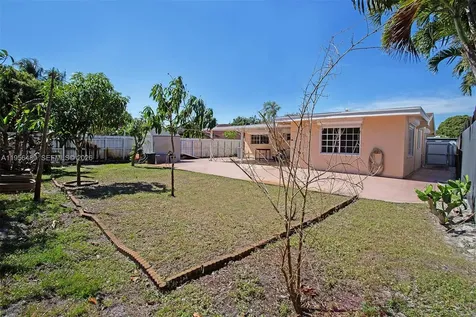 1201 NW 78th Avenue Pembroke Pines FL 33024