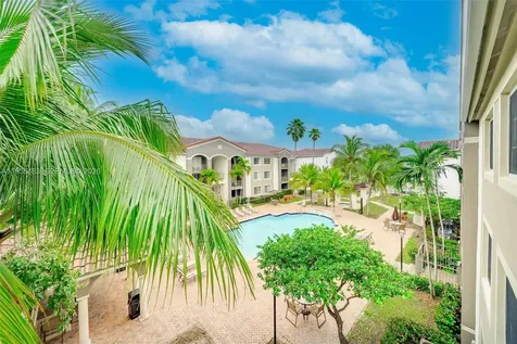6831 SW 44th Street Miami FL 33155