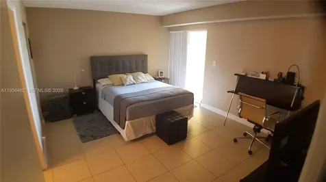 7640 Westwood Drive Tamarac FL 33321