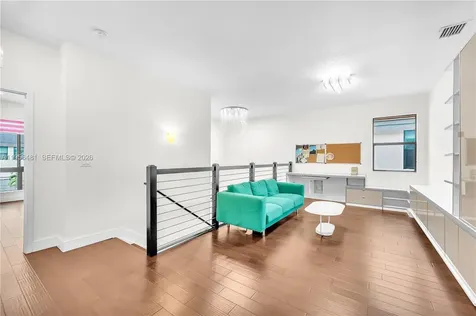 10250 NW 76th Terrace Doral FL 33178