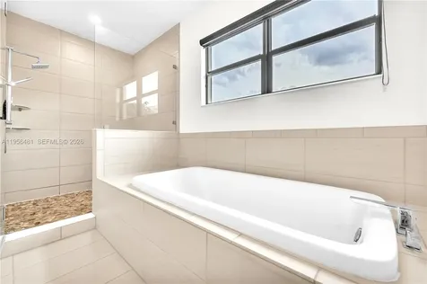 10250 NW 76th Terrace Doral FL 33178