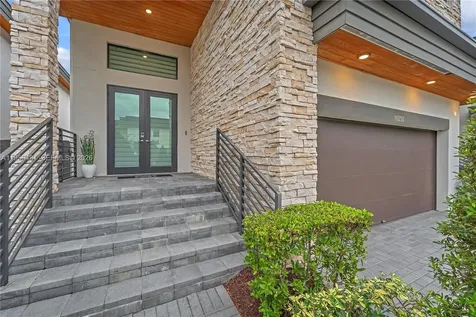 10250 NW 76th Terrace Doral FL 33178