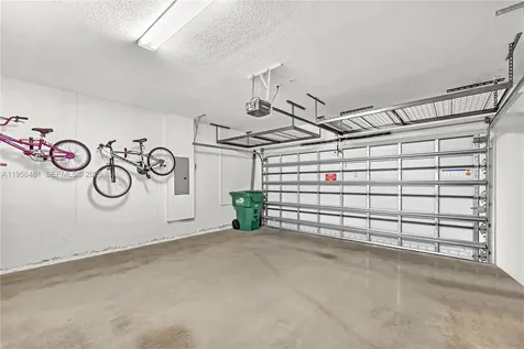 10250 NW 76th Terrace Doral FL 33178