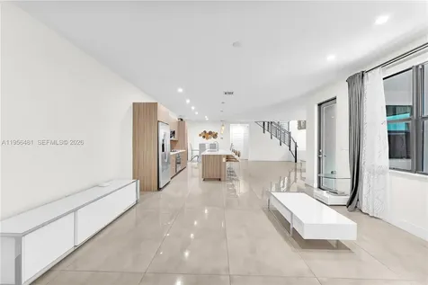 10250 NW 76th Terrace Doral FL 33178