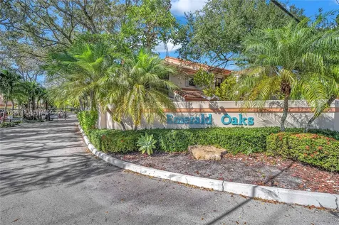3405 Emerald Oaks Drive Hollywood FL 33021
