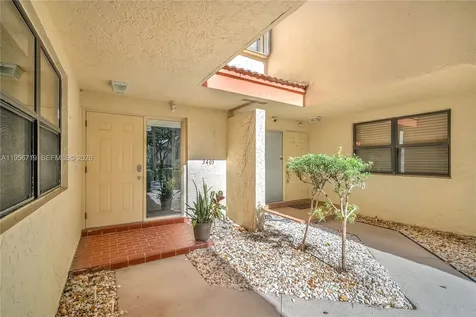 3405 Emerald Oaks Drive Hollywood FL 33021