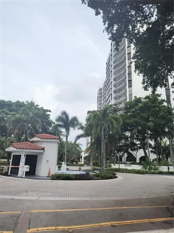 3610 Yacht Club Drive Aventura FL 33180