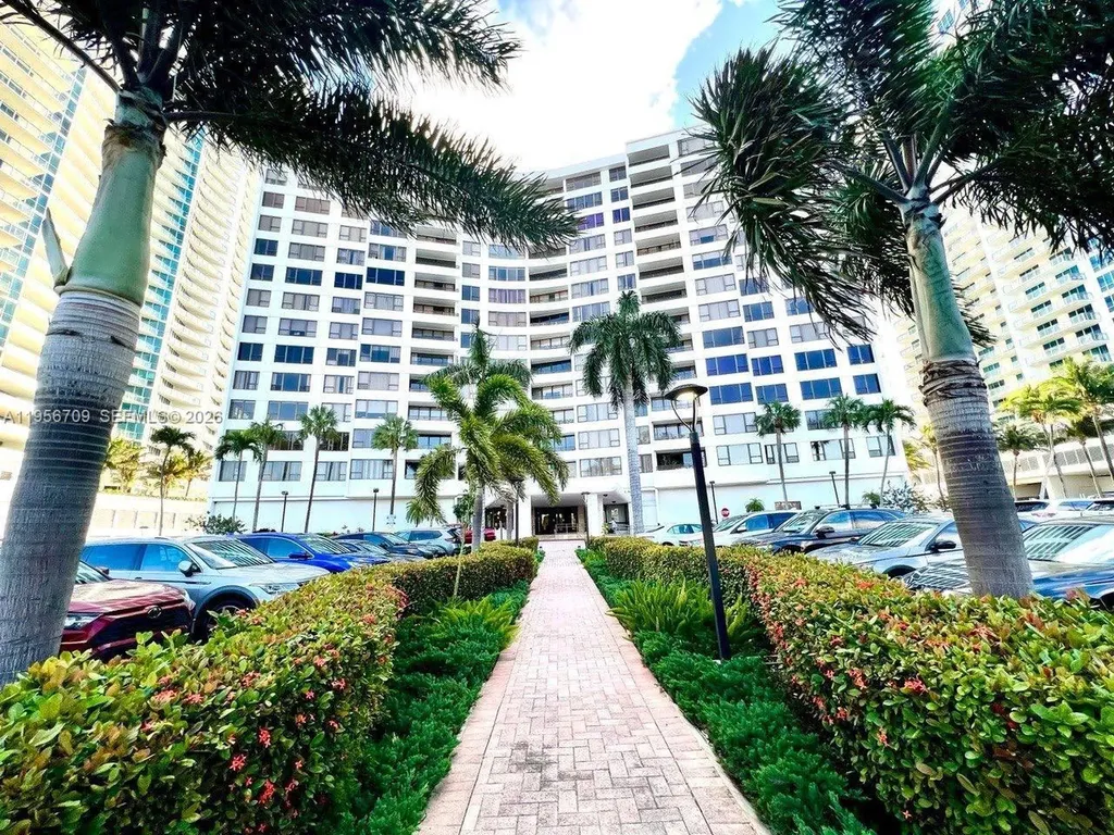 3505 S Ocean Drive Hollywood FL 33019