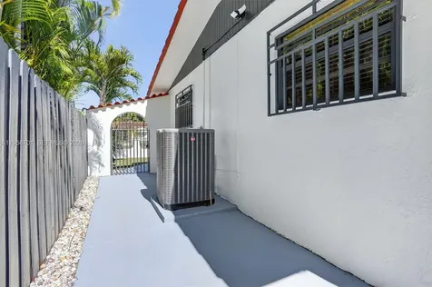 9410 SW 42nd Street Miami FL 33165