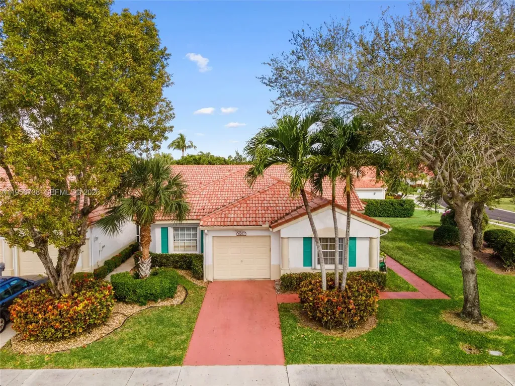 6207 Floral Lakes Drive Delray Beach FL 33484