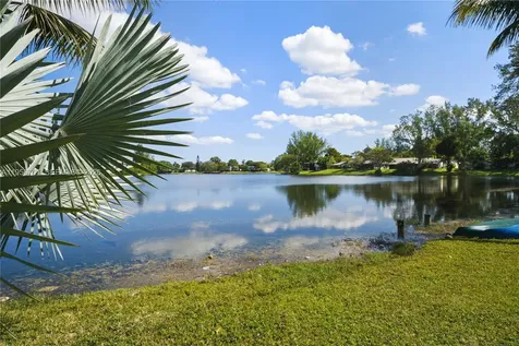 3404 Cherry Garden Circle Lauderhill FL 33319