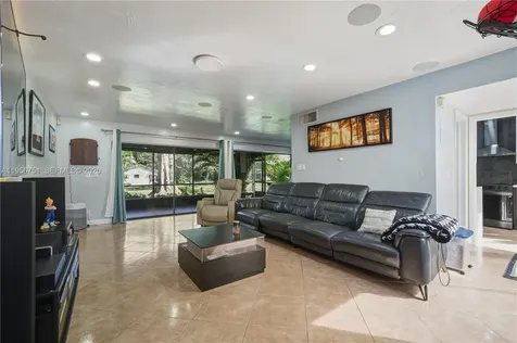 3404 Cherry Garden Circle Lauderhill FL 33319