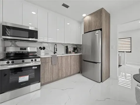 2490 SW 17th Street Miami FL 33145