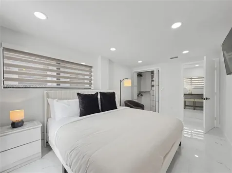 2490 SW 17th Street Miami FL 33145
