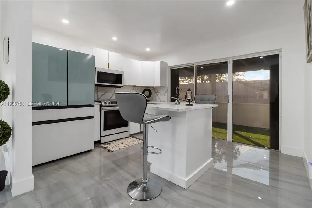 2502 NW 48th Street Tamarac FL 33309