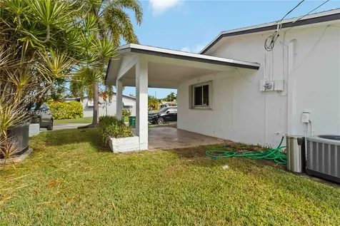 2502 NW 48th Street Tamarac FL 33309