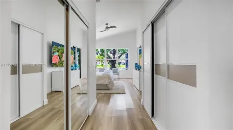 637 Lake Boulevard Weston FL 33326