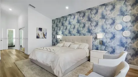 637 Lake Boulevard Weston FL 33326
