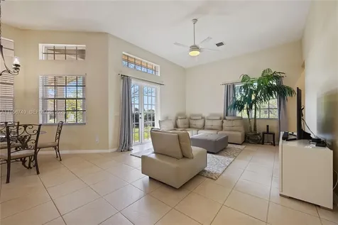 109 SW 128th Avenue Plantation FL 33325