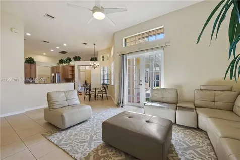 109 SW 128th Avenue Plantation FL 33325