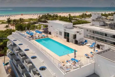 1036 Ocean Drive Miami Beach FL 33139