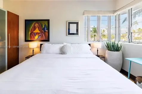 1036 Ocean Drive Miami Beach FL 33139