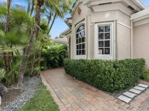 3960 194th Trail Sunny Isles Beach FL 33160