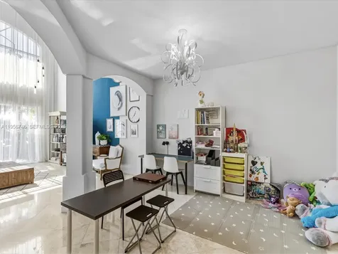 3960 194th Trail Sunny Isles Beach FL 33160