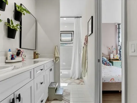 3960 194th Trail Sunny Isles Beach FL 33160