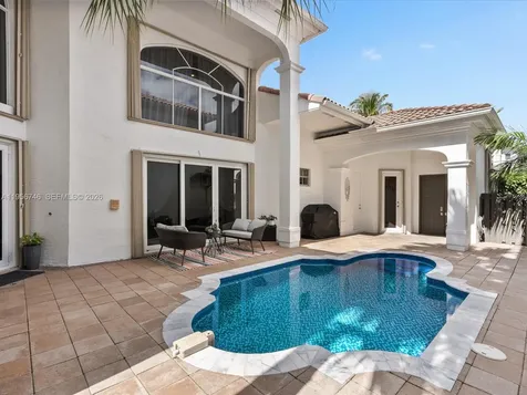 3960 194th Trail Sunny Isles Beach FL 33160