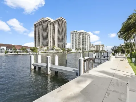 3960 194th Trail Sunny Isles Beach FL 33160