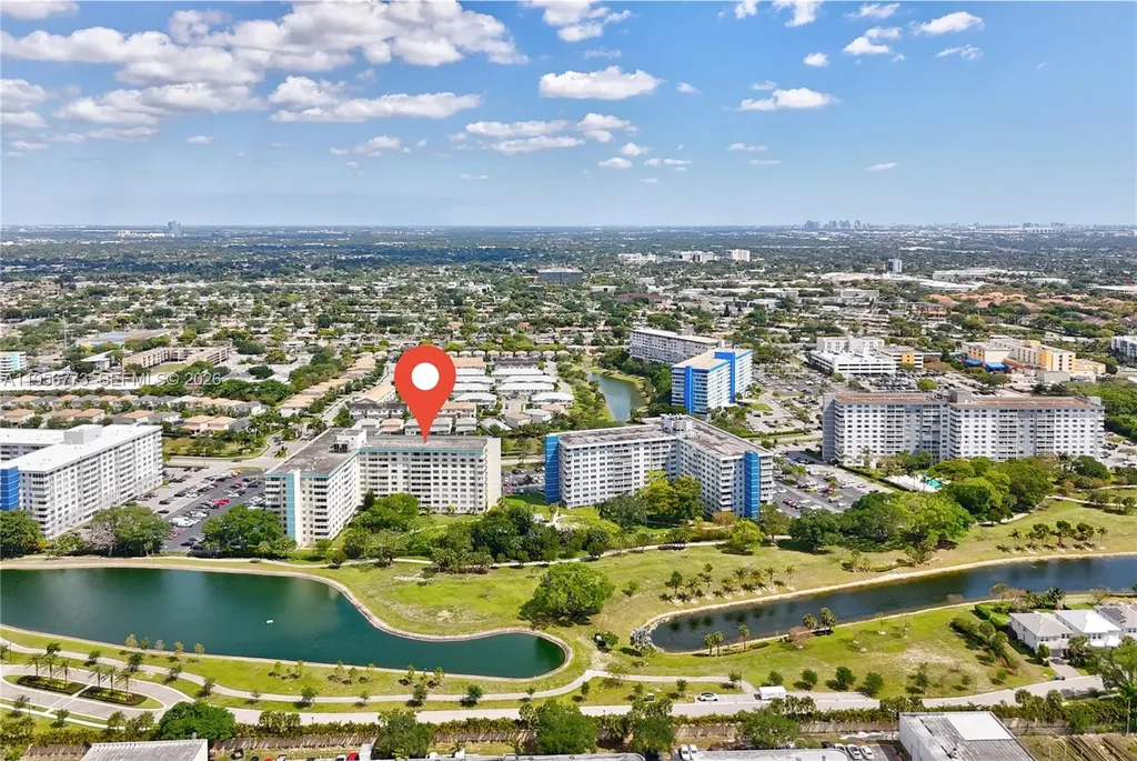 4330 Hillcrest Drive Hollywood FL 33021