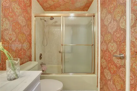4330 Hillcrest Drive Hollywood FL 33021
