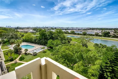 4330 Hillcrest Drive Hollywood FL 33021