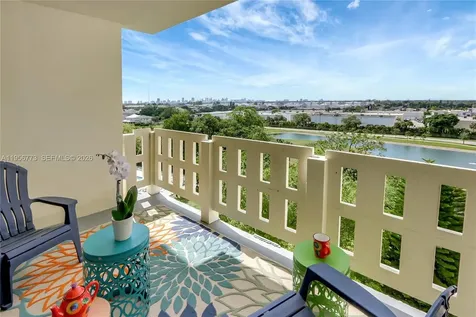 4330 Hillcrest Drive Hollywood FL 33021