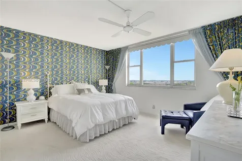 4330 Hillcrest Drive Hollywood FL 33021
