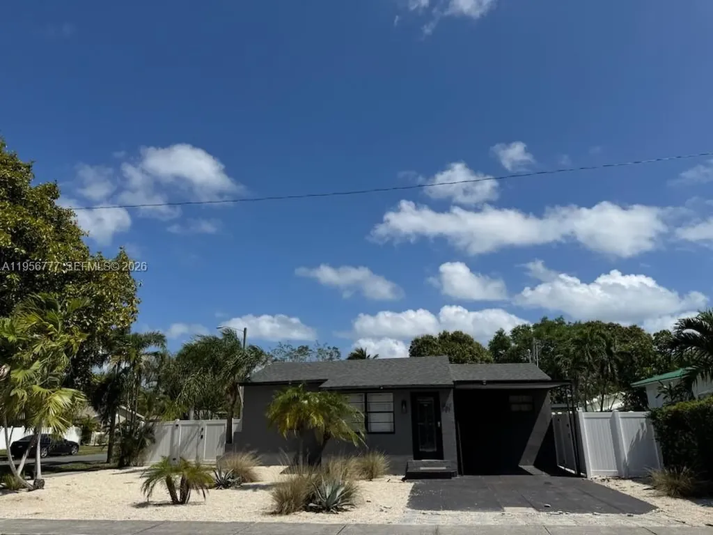 1401 SW 3rd Avenue Dania Beach FL 33004
