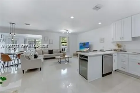 1401 SW 3rd Avenue Dania Beach FL 33004