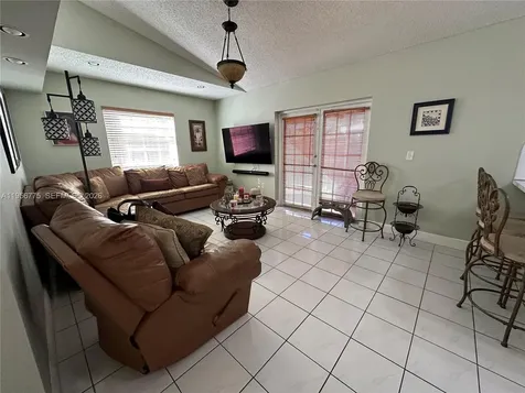 15421 SW 95th Lane Miami FL 33196