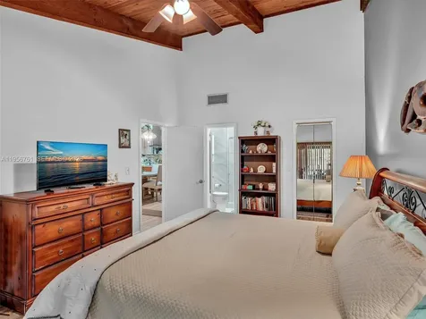 2350 Elm Court Pembroke Pines FL 33026