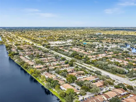 2350 Elm Court Pembroke Pines FL 33026